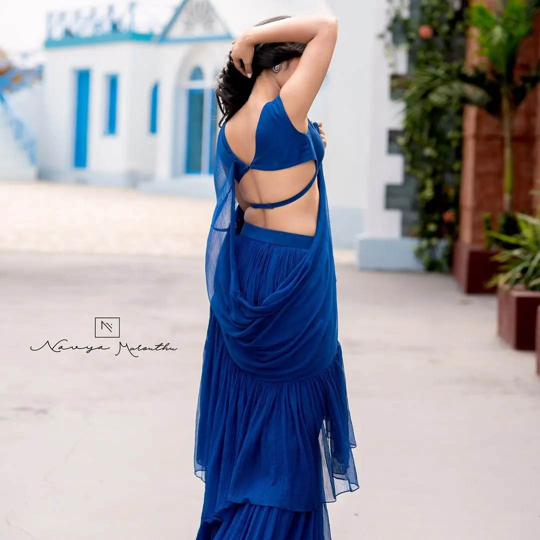 Maa TV Actress Priyanka Jain Wearing Blue Saree Sleeveless Blouse